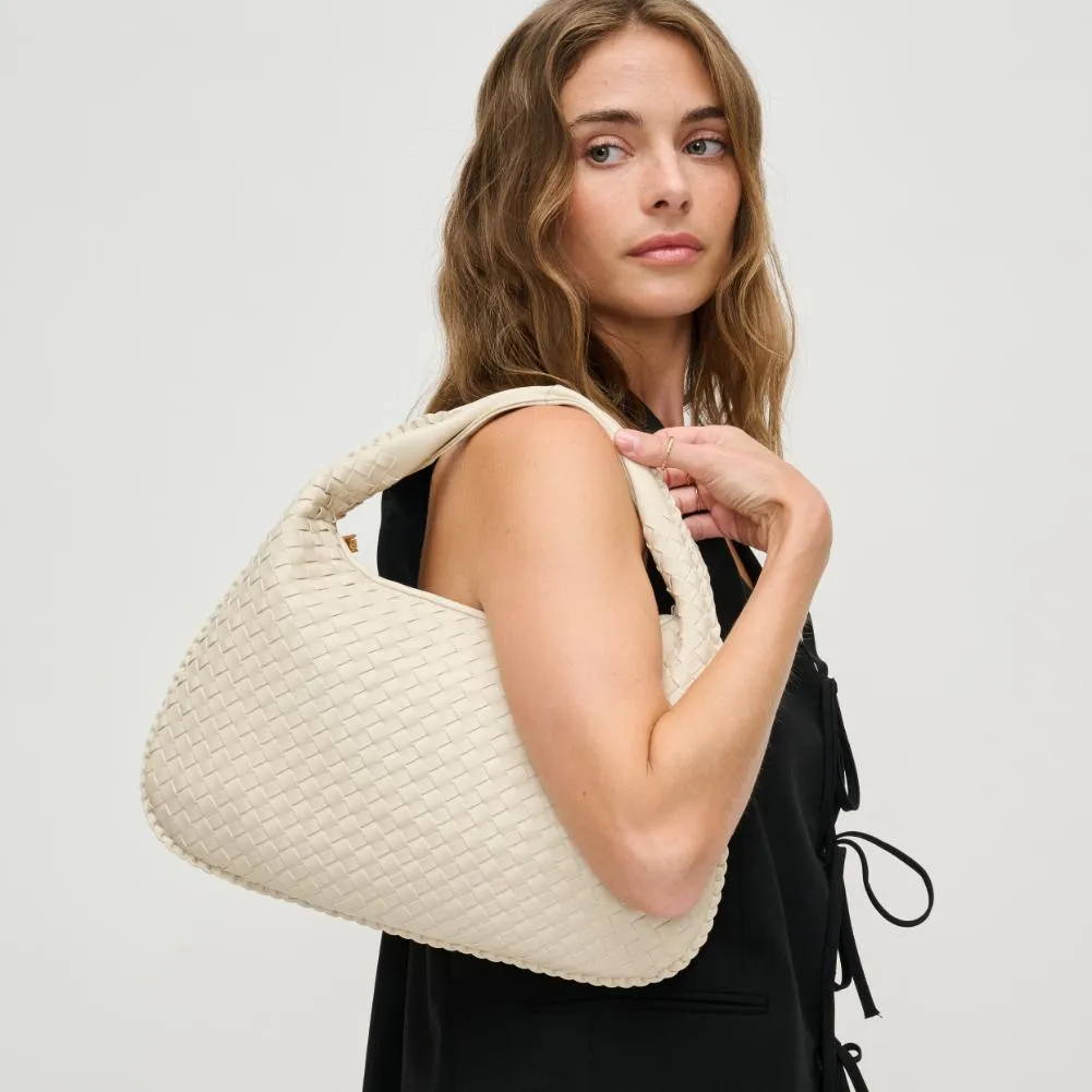 Adela Hobo