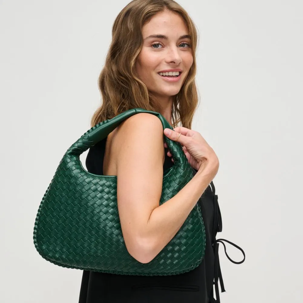 Adela Hobo