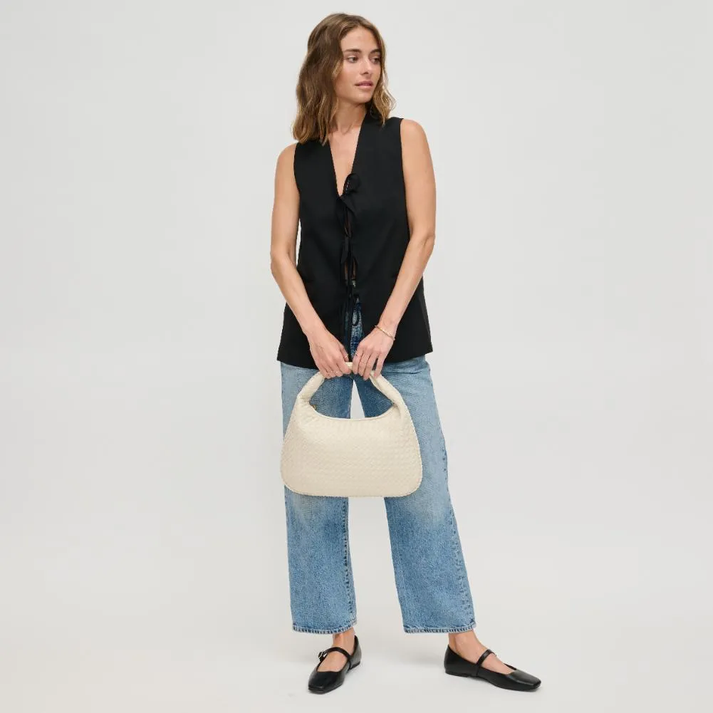 Adela Hobo
